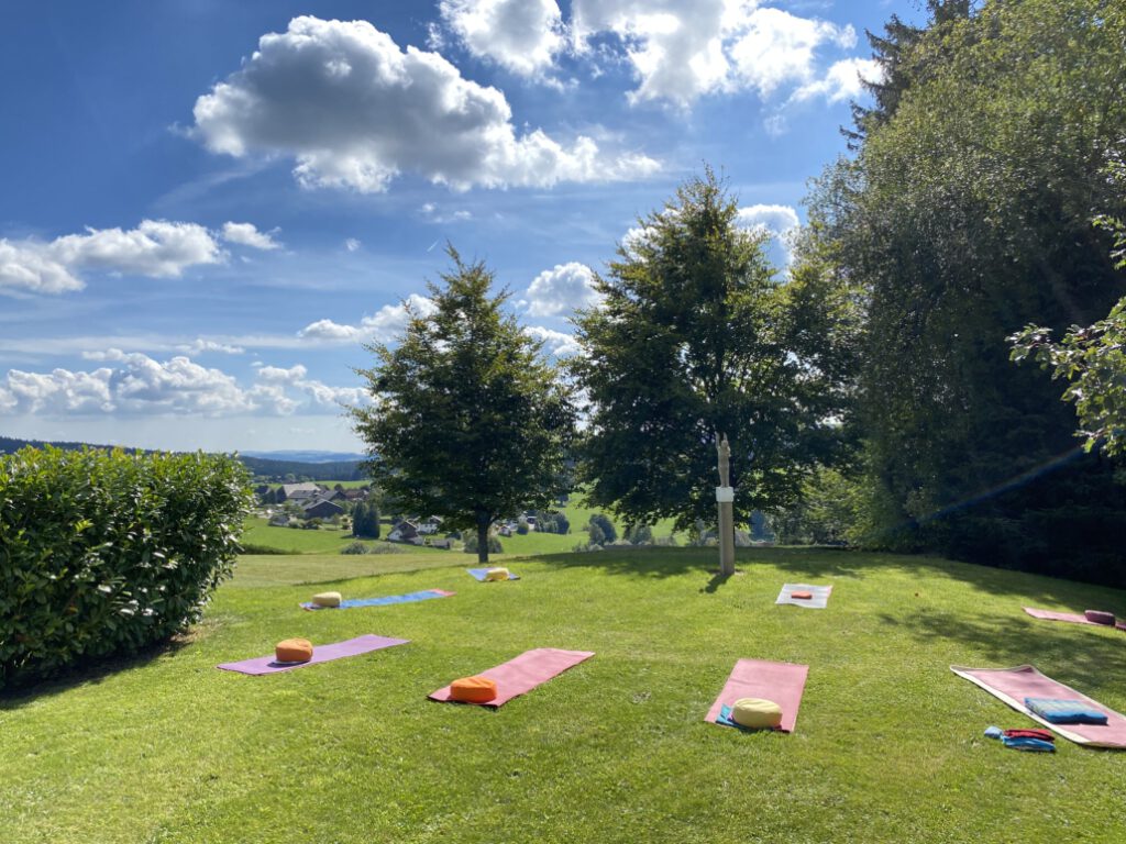 Saiger Lounge Yoga draußen